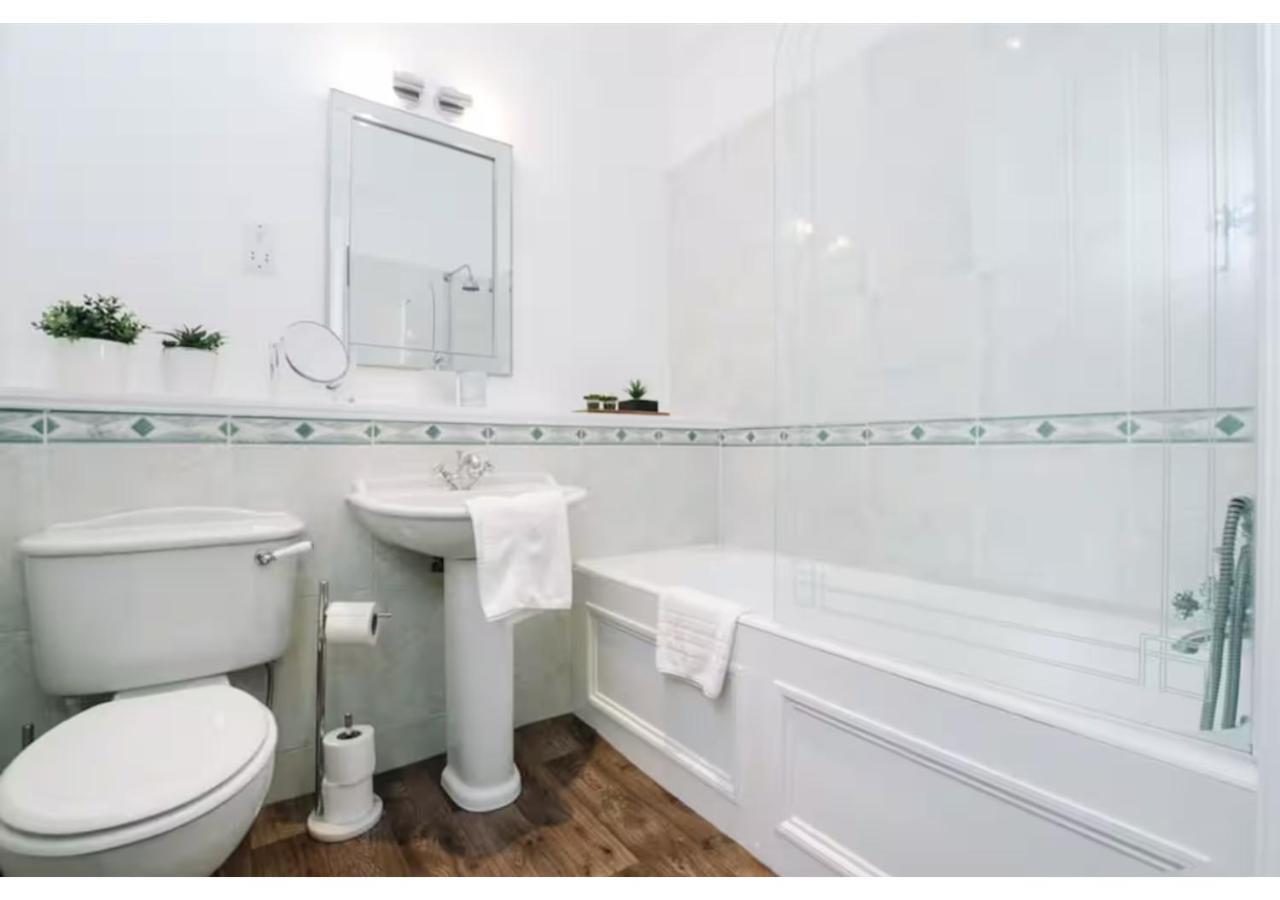 Joivy Palmerston Place - Luxury Centre With Private Parking Édimbourg